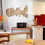 Casa Dell'artista - Helloelba Портоферрайо