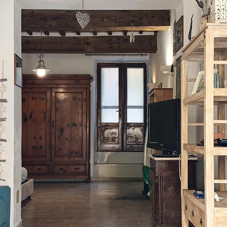 בית נופש Casa Dell'artista - Helloelba