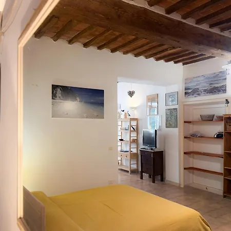 בית נופש Casa Dell'artista - Helloelba פורטופראיו