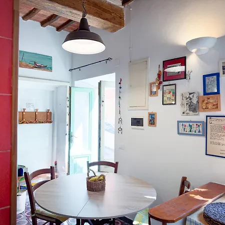 Casa Dell'artista - Helloelba פורטופראיו